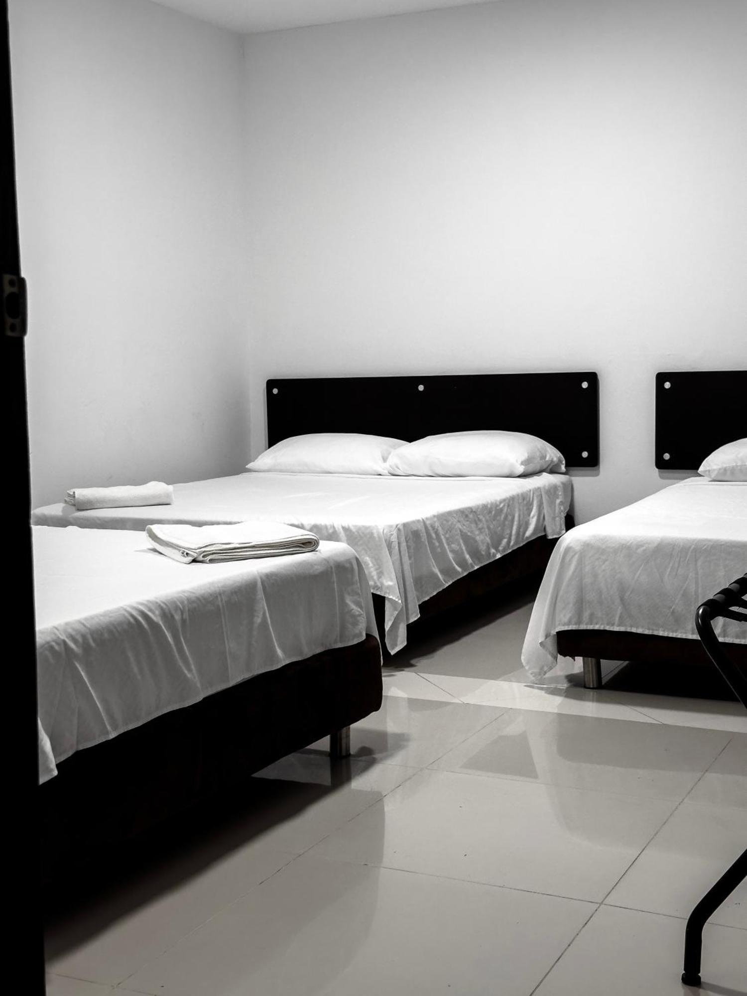 Hotel Bazurto Plaza Cartagena Exterior foto
