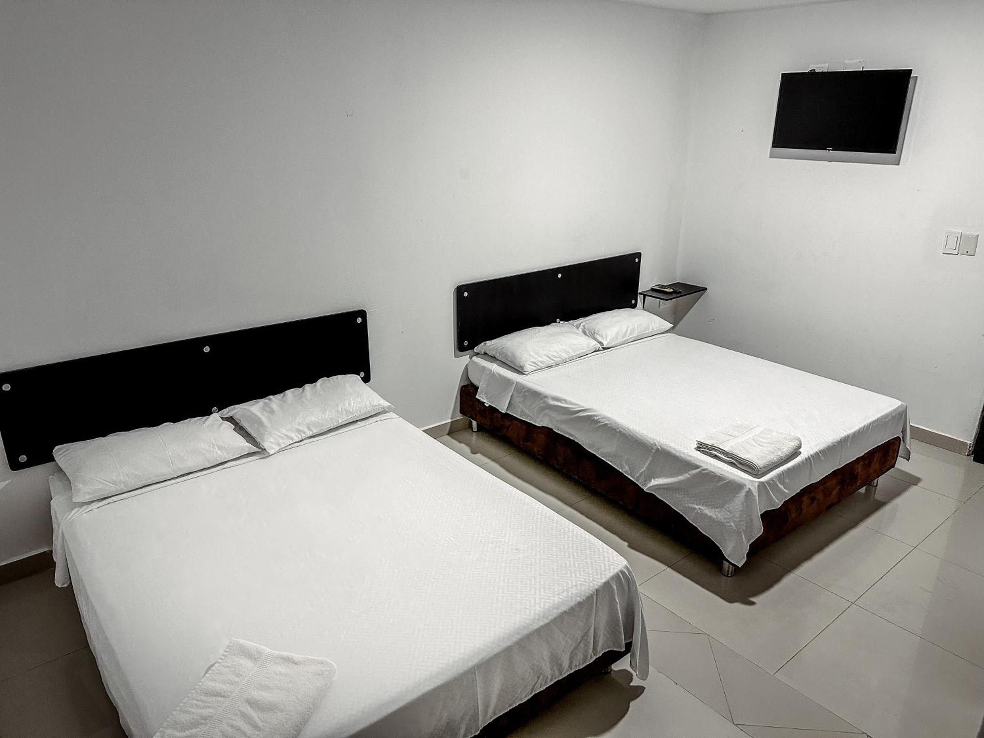 Hotel Bazurto Plaza Cartagena Exterior foto