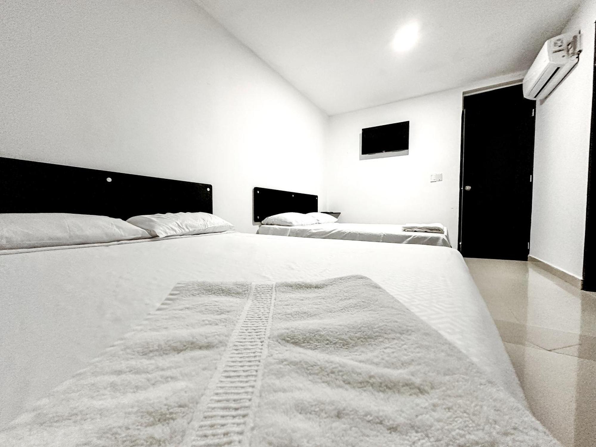 Hotel Bazurto Plaza Cartagena Exterior foto